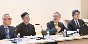 律政司司長為成立「檢視支持更廣泛應用AI所需的法律配套」跨部門工作小組召開督導委員會會議（附圖）